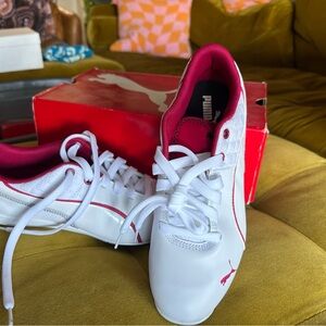 Women’s Puma size 10